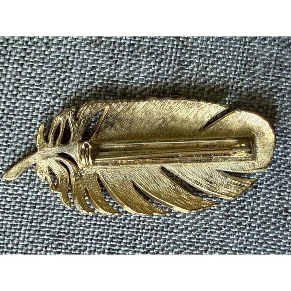 Vintage Leaf Goldtone Brooch Statement Retro Autumn Fall MCM Whimsycore - Picture 3 of 3